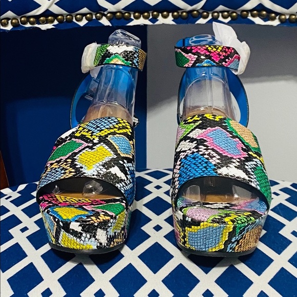 Multi color blue yellow pink white black snake ankle platform bamboo wedges - Picture 3 of 7